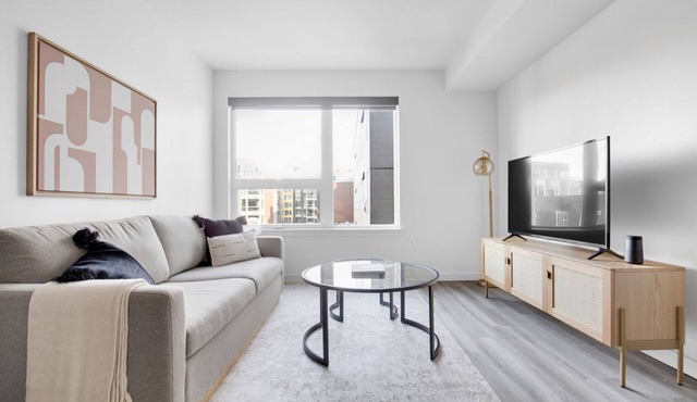 Tasteful Capitol Hill 1BR w/Gym & Roof Deck, near I-5, by Blueground