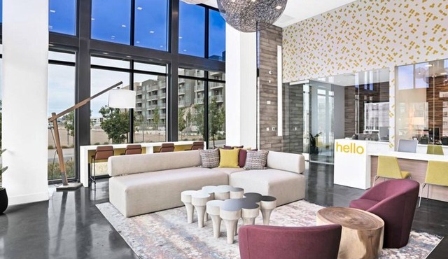 Tasteful Fremont Studio w/ W/D & Gym, 5 mins to Tesla, by Blueground