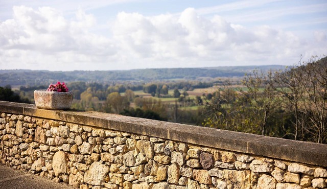 Tasteful holiday home in Marnac with garden