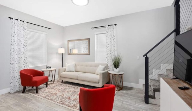 Tasteful oasis in old Roseville