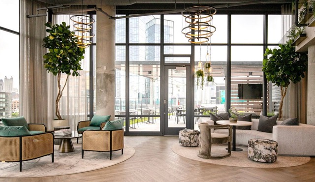 Tasteful River West 2BR w/Rooftop, nr L Blue Line, by Blueground