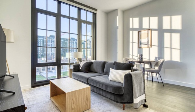 Tasteful Union Market 1BR w/Gym & W/D, steps to Metro, by Blueground