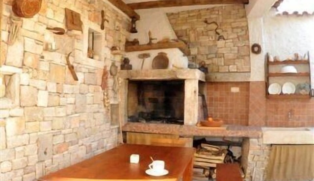 Tasteful vacation home for max. 6 persons (3 bedrooms), only 50m from the beach