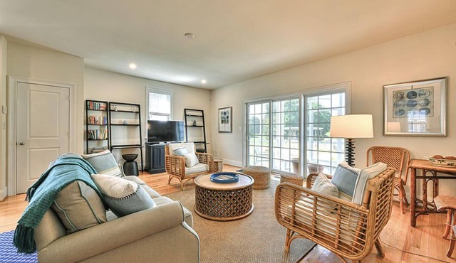 Tastefully decorated and comfortably furnished home just minutes to area beaches