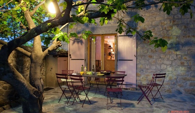 Tastefully renovated village house, 150m2, sleeps 8 or 9, enclosed garden.