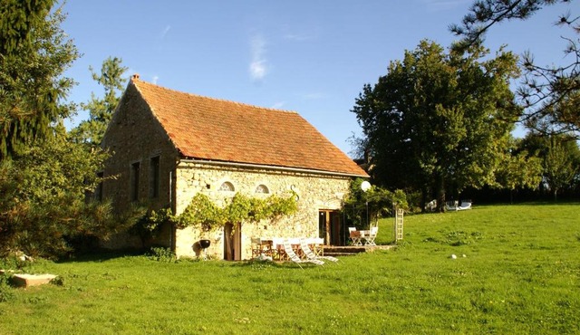 Tastefully quiet cottage in the Morvan in Saint Germain des Champs