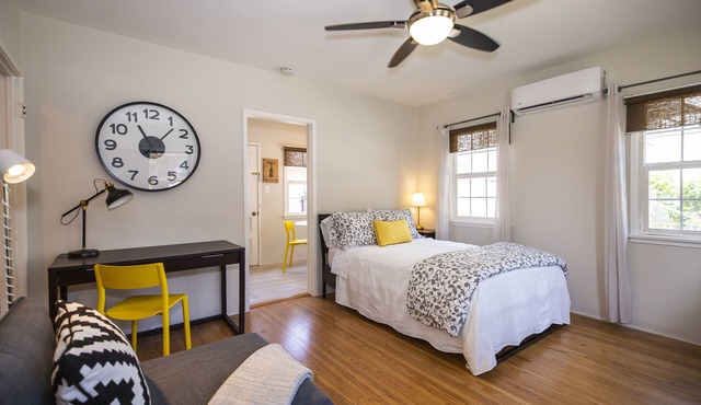 Tastefully redone studio, great location. Single person. Fully equipped