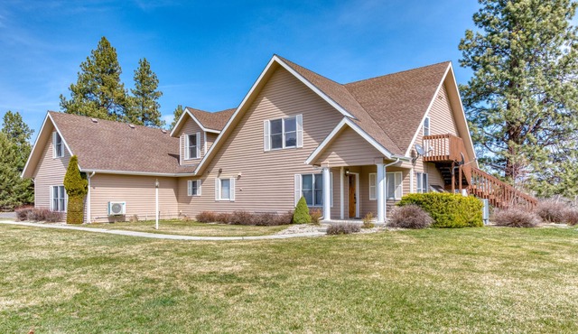Tastefully Remodeled Mountain View home with trout stream out the back yard.