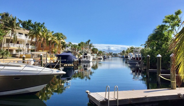 Tastefully Remodeled Island Villa in Key Largo, 2 Bedrooms, 2 Bathrooms.