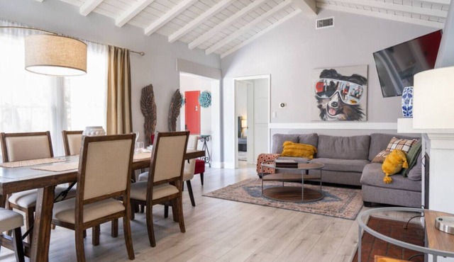 TASTEFULLY RENOVATED 4BR HOME with PRIVATE PATIO in NoHo ARTS DISTRICT p13