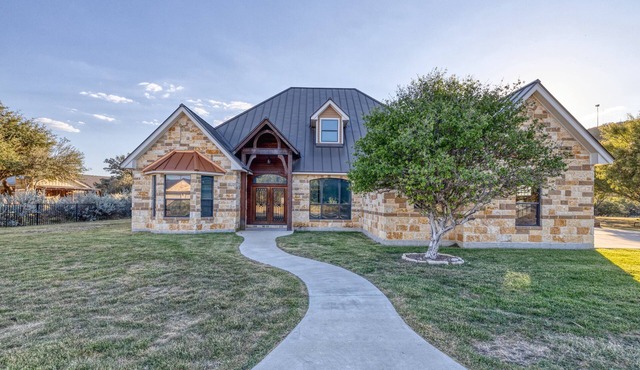 Tatanka @ Frio Premier Rental Homes