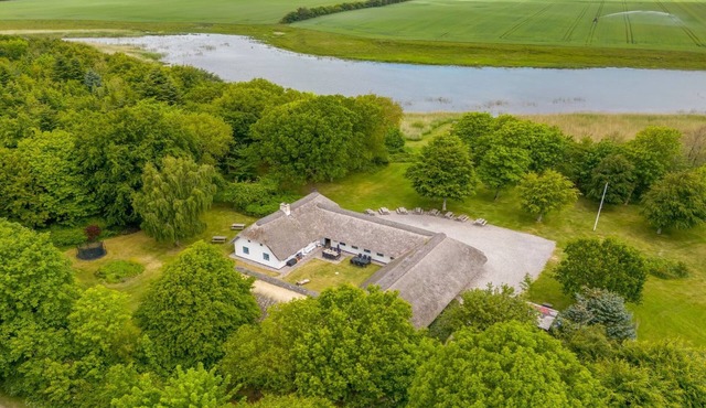 "Tatiane" - 10km from the sea by Interhome