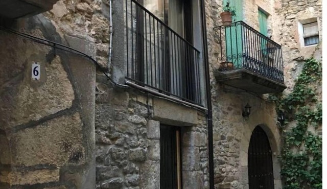Tato House -Figuerola d'Orcau-