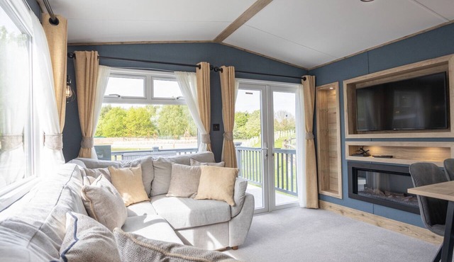 Tattershall Lakes Country Park