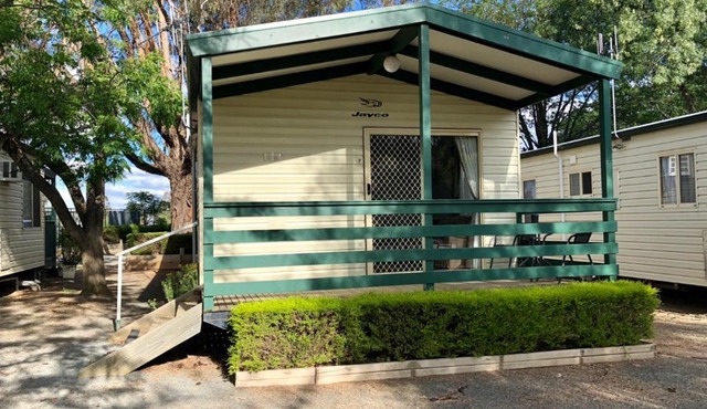Tatura Cabin & Caravan Park