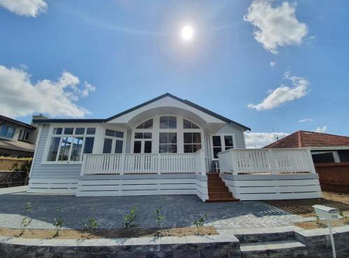 Tauranga - Big, beautiful Villa on the water!