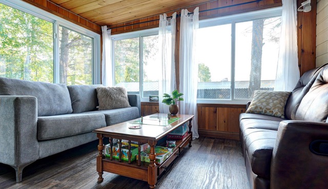 Taureau Lake, Cottage on campsite Spa Boat Beach