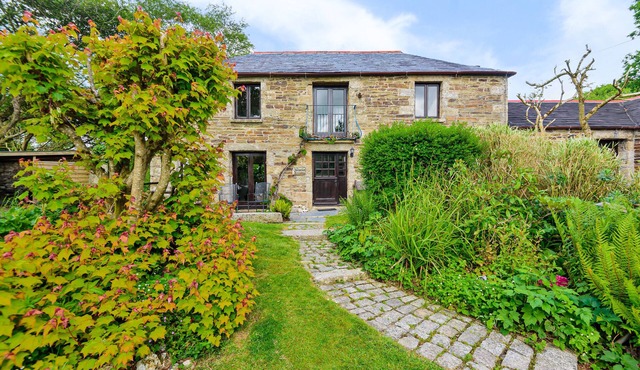 Tawnawood - Two Bedroom Cottage, Sleeps 6