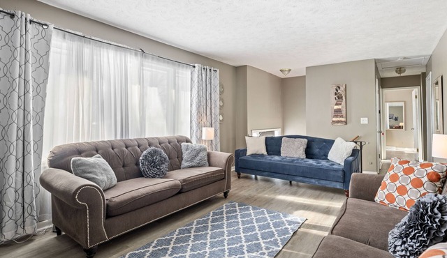 Taylor. Serene pet friendly home. No pet fee!