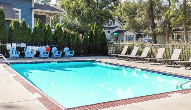 Taylor Street Retreat, a freshly updated home just steps from an HOA pool and do