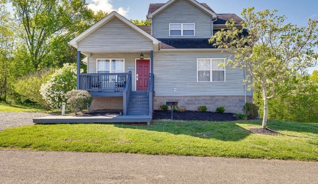 Taylorsville Lake Cottage Rental with Hot Tub!