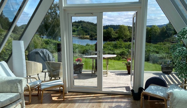 Tayvallich a secret corner of Argyll, beautifully located Chalet. n.