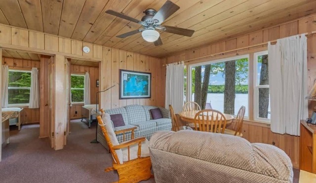 TB8 Thunder Bay Resort Cabin#8