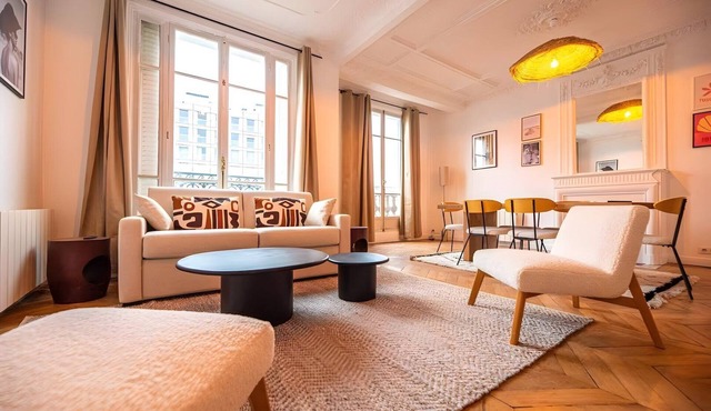 TBS 326 - Superb apartment near the Eiffel Tower