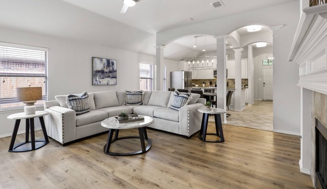 TCH - 4BR/2BA Home in Little Elm - LW