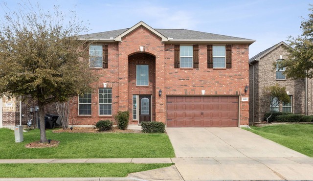 TCH - Spacious 4bd/2.5ba in Fort Worth with Office