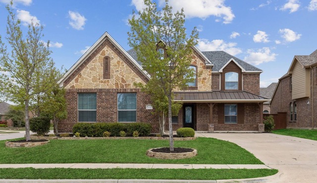 TCH - Spacious 5bd/3.5ba in Keller with Workspace