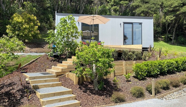 Te Henga Hideaway