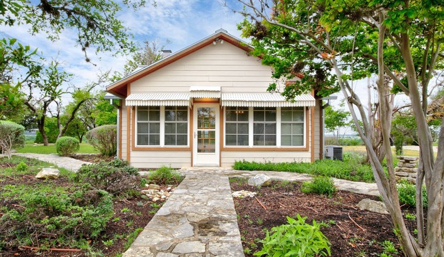 Teacher's Cottage @ Riven Rock Ranch in Comfort TX
