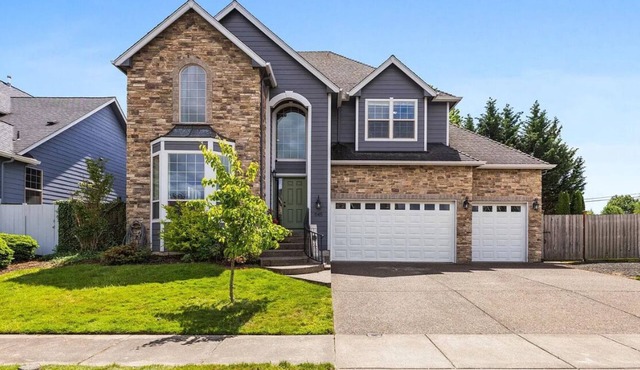 Teak and Jordan Estates- Sleeps 28!