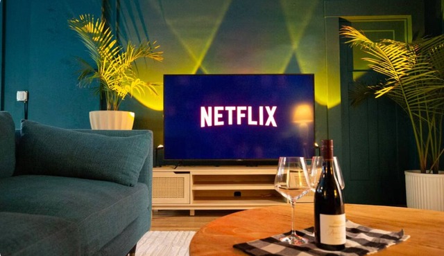 Teal Getaway in charming Alton