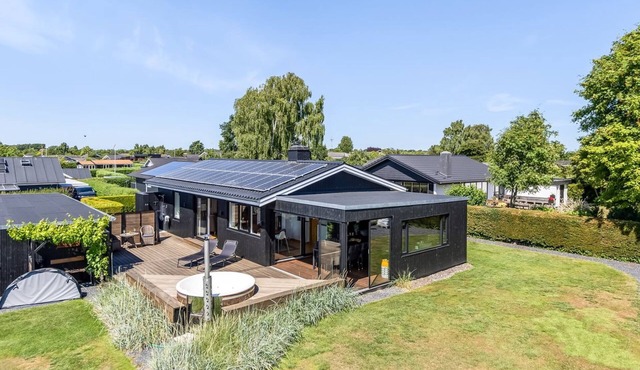 "Tecumseh" - 300m from the sea by Interhome