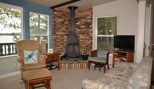 TeeGeeLee Lakefront Cabin on Amnicon, available May