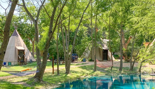 Teepee 0 is a Cozy Teepee at Geronimo Creek Retreat with Kitchenette