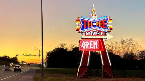 Teepee Drive-In Spartan Camper on Route 66