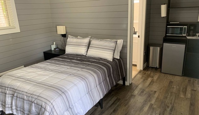 TeePee Room 5- Newly Renovated