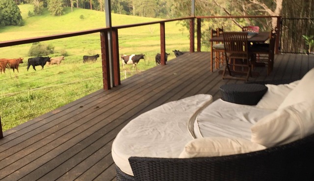 Tegusta Farmstay. 2 Km from town centre