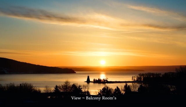 Telegraph House Motel