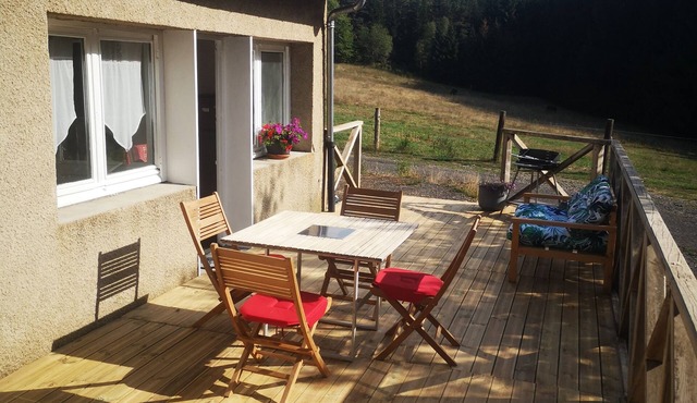 Teleworking and relaxation in the heart of nature 3 bedrooms 6 to 8 beds