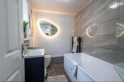 Telford Family 3 Bedroom Retreat