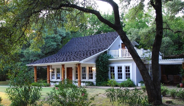 Tell Story Walk - Private Cottage in the Country