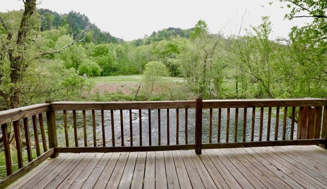 Tellico River Retreat
