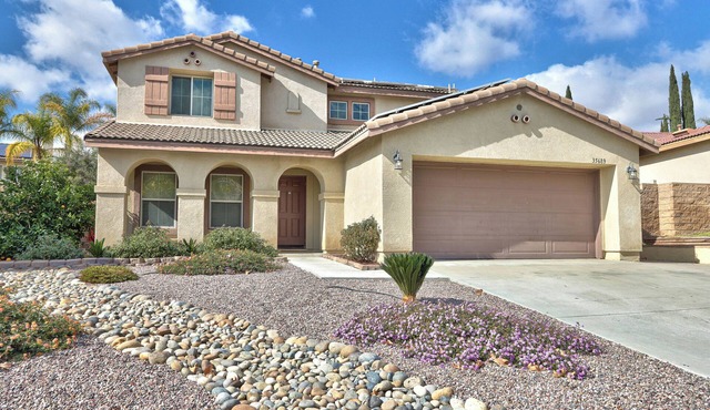 Temecula Valley Retreat Just Minutes From Wine Country