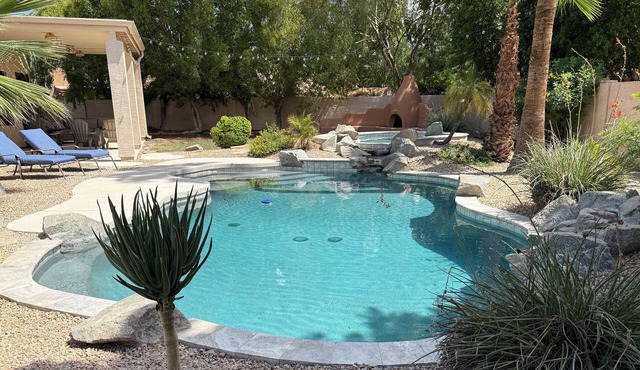 Tempe Oasis with Spa/Heated Pool! Preferred home by the AZ Cardinals.