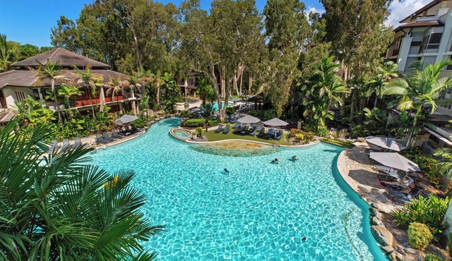 Temple 121 Palm Cove With Courtyard