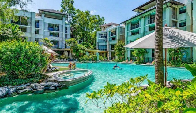 TEMPLE 424/425 @ PALM COVE